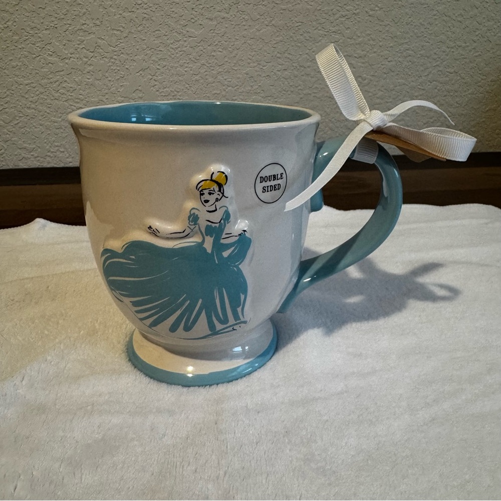 NWT Rae Dunn Disney Princess Cinderella Mug